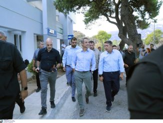 Φωνή Λαού – Οργή Θεού – Μετά από 10 μέρες ο Μητσοτάκης εδέησε να επισκεφθεί τα καμμένα