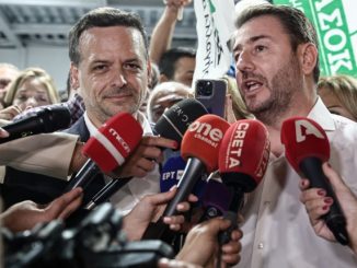 Εκλογές ΠΑΣΟΚ: Σαφές προβάδισμα Ανδρουλάκη έναντι Δούκα δίνουν οι στοιχηματικές