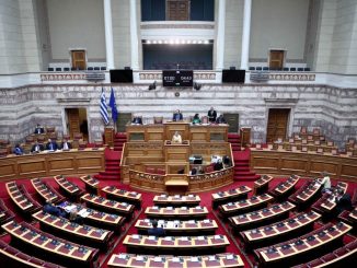 Γαλάζιοι βουλευτές: Κατέθεσαν ερώτηση- μήνυμα  προς τους υπουργούς Γεωργιάδη και Κεραμέως