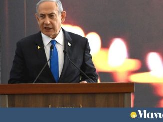 Νετανιάχου: Τρεις συλλήψεις για ρίψη φωτοβολίδων έξω από το σπίτι του