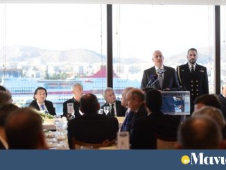 Σε γεύμα εργασίας στη Ναυτιλιακή Λέσχη Πειραιά ο Νίκος Δένδιας
