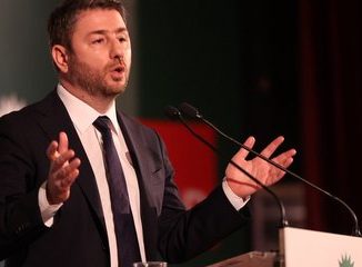 Νίκος Ανδρουλάκης: Αναλαμβάνουμε πρωτοβουλία για τις εξοντωτικές αυξήσεις στα ασφάλιστρα των συμβολαίων υγείας