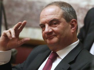 Μανώλης Κοττάκης: Ζητήστε συγγνώμη από τον Καραμανλή