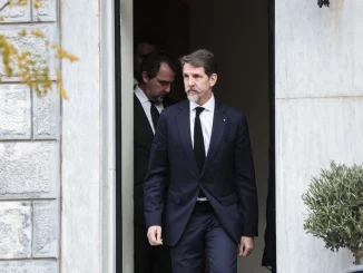 «Ειδικός ο νόμος στον οποίο υπάγεται η τέως βασιλική οικογένεια» – Εξαιρέθηκε από τη διαδικασία απόκτησης ιθαγένειας η Άννα Μαρία