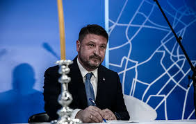 Ο Νικος Χαρδαλιας που ελυσε όλα τα προβλήματα της Αθήνας τώρα κανει και δικη του ….πρωτοχρονιά στο Πεδίο Άρεως !