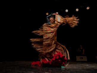 Διαφορετικά Χριστούγεννα σε ρυθμό φλαμένκο με Christmas Zambomba Flamenca!