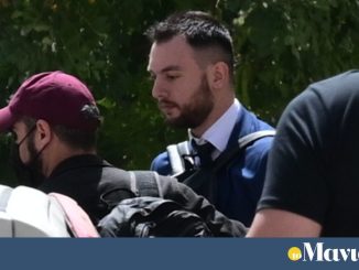 Σε δίκη ο ανεξάρτητος βουλευτής Κώστας Φλώρος για το ξύλο στη Βουλή