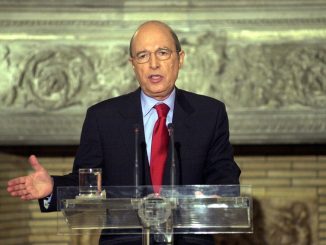 Κώστας Σημίτης: Δημοσία δαπάνη η κηδεία του με τιμές εν ενεργεία Πρωθυπουργού – Τετραήμερο Εθνικό Πένθος