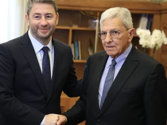 Τον Τάσο Γιαννίτση πρότεινε ο Νίκος Ανδρουλάκης για την Προεδρία της Δημοκρατίας