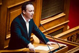 Μίλτος Ζαμπαρας- ” Ξεπούλημα Εθνικής Περιουσίας: Σε Ιδιώτες και τα Τελευταία Μερίδια της Helleniq Energy”
