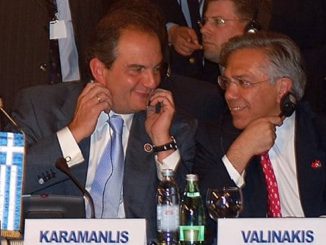 Ο Κώστας Καραμανλης κεντρικός ομιλητής στην παρουσίαση του βιβλίου του Γιάννη Βαληνάκη στο Πολεμικό Μουσειο