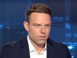 «ΦΩΤΙΑ ΣΤΑ ΤΟΠΙΑ» ΘΑ ΒΑΛΕΙ ΤΟ ΒΙΒΛΙΟ ΚΑΣΣΕΛΑΚΗ