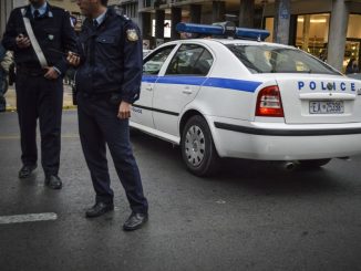 Συνελήφθη αστυνομικός που οδηγούσε κλεμμένο αυτοκίνητο