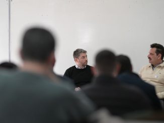 Ποιος σέβεται τη δικαιοσύνη; Αυτός που κρίνει τις αποφάσεις της ή αυτός που δεν τις υλοποιεί;