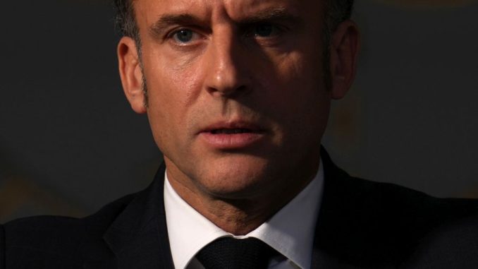 29706864.jpg