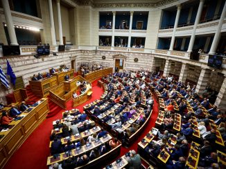 ΤΗΣ ΦΥΛΑΚΗΣ ΤΑ ΣΙΔΕΡΑ ΕΙΝΑΙ ΓΙΑ ΤΟΥΣ ΛΕΒΕΝΤΕΣ…