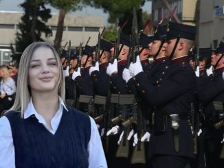 Ανατριχίλα: Συγκλονιστικό σύνθημα για την Κλαούντια των Τεμπών από τους Φοιτητές της ΣΣΑΣ – Πρώτη φορά για κοινωνικό θέμα