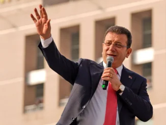 Προφυλακίζεται ο Εκρέμ Ιμάμογλου με κατηγορίες «διαφθοράς» και «τρομοκρατίας» – Στους δρόμους η αντιπολίτευση