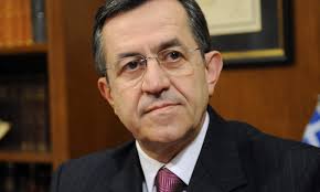 Νίκος Νικολόπουλος: Η Ελλάδα στο περιθώριο των εξελίξεων – Χωρίς στρατηγική, χωρίς διαύλους επικοινωνίας