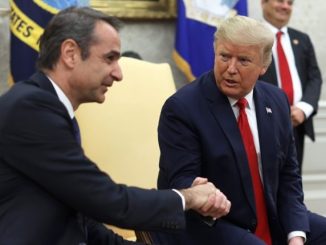 Κυβέρνηση: Της διγλωσσίας το ανάγνωσμα…