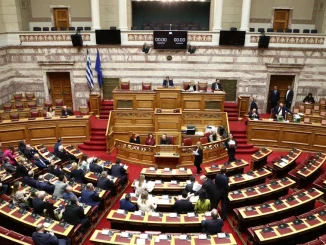 Τέμπη: Ο Άρειος Πάγος διαβιβάζει στη Βουλή τη δικογραφία για τυχόν ευθύνες Καραμανλή και Σπίρτζη