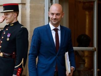 Η Γαλλία αποκαθιστά τις σχέσεις της με την Αλγερία