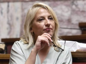 Οι αιρετοί είπαν το αυτονόητο για την Ρενα Δούρου