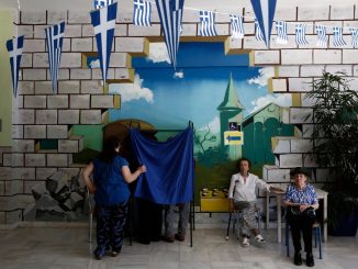 Κόλαφος το Politico για την πολιτική κατάσταση στην Ελλάδα
