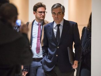 Σε 4ετή φυλάκιση με αναστολή καταδικάσθηκε ο Γάλλος πρώην πρωθυπουργός για τις εικονικές θέσεις απασχόλησης της συζύγου του