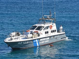 Σε εξέλιξη επιχείρηση του λιμενικού για διάσωση μεταναστών, που εντοπίστηκαν σε πλοιάριο