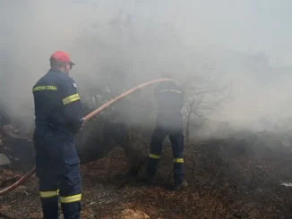 Σε εξέλιξη πυρκαγιά στο Κίτσι Κορωπίου – Kυκλοφοριακές ρυθμίσεις