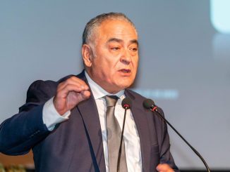 Ο Γ. Χατζηθεοδοσίου ρωτάει και αναδεικνύει το θέμα που εχει εξοργίσει ολη την κοινωνία  Για πόσο θα γίνεται ανεκτή η καταχρηστική συμπεριφορά των τραπεζών;