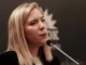Ρ. Μπέη κατά Κ. Μπακογιάννη: Βρωμάει και ζέχνει ο λαϊκισμός σας, όχι η Αθήνα