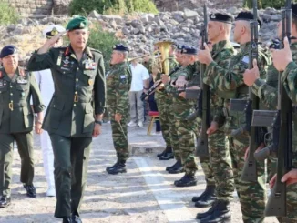 Η ελληνική σημαία υψώθηκε σήμερα στο κάστρο της Μήθυμνας.