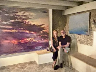 Ο Χρήστος Παλλαντζάς παρουσιάζει στις Σπέτσες τοπία “συγκρατημένου ενθουσιασμού” 