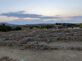 Μενδώνη: Η Πολιόχνη είναι η ζωντανή απόδειξη της πρώιμης κοινωνικής και αστικής οργάνωσης, αλλά και μοχλός βιώσιμης ανάπτυξης, για τη Λήμνο