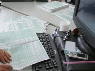 «Κούρεμα» οφειλών προς εφορία – Πληρωμή σε 24 δόσεις