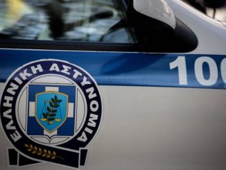 Ποινική δίωξη για κακούργημα και πλημμελήματα στον διανομέα που επιτέθηκε με κατσαβίδι σε οδηγό στην Ιερά Οδό