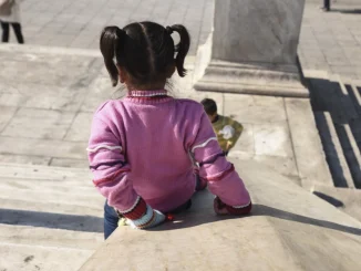Ένορκη διοικητική εξέταση στο 90ό Νηπιαγωγείο για την 4χρονη που περπατούσε μόνη στο κέντρο της Αθήνας